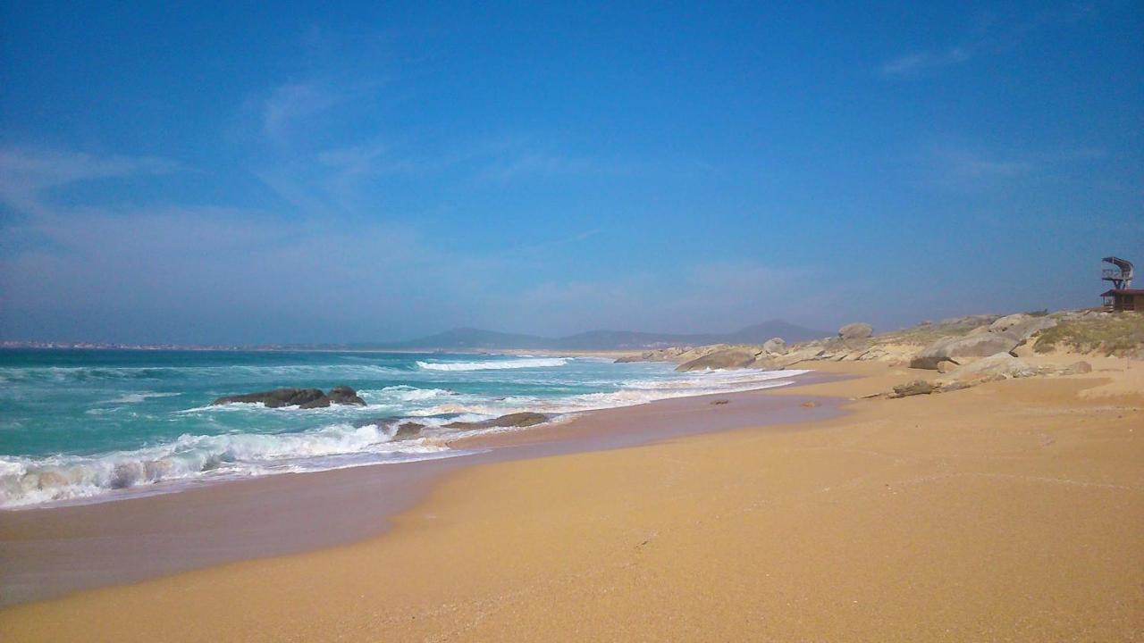 Rias Baixas En Ribeira Piso Centrico Con Parking Y Wifi Apartment Exterior photo